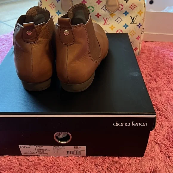 Diana Ferrari pure leather boots. - Picture 3 of 4